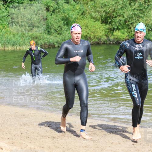 16.06.2024 - 26. Vierlanden-Triathlon Strokosch-Dieckow http://msf.ph/oto/6294866 16.06.2024 09:39:04 Schwimmen 26, 30, 31, 57, 69, 83, 90, 26, 30, 31, 57, 69, 83, 90 meine-sportfotos.de