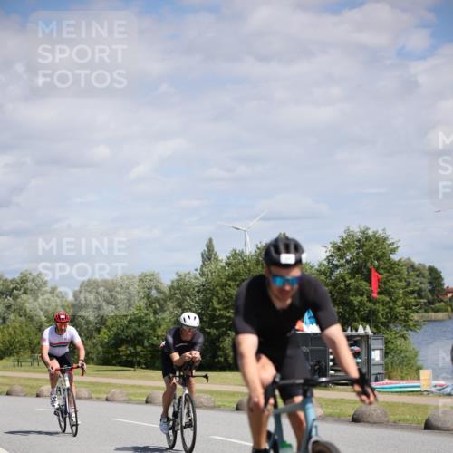 16.06.2024 - 26. Vierlanden-Triathlon Jannik Wohlers http://msf.ph/oto/6294891 16.06.2024 11:37:00 Radfahren 40, 42, 113, 131, 152, 173, 250, 262 meine-sportfotos.de