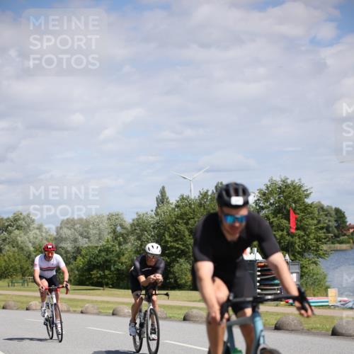 16.06.2024 - 26. Vierlanden-Triathlon Jannik Wohlers http://msf.ph/oto/6294894 16.06.2024 11:37:00 Radfahren 40, 42, 113, 131, 152, 173, 250, 262 meine-sportfotos.de