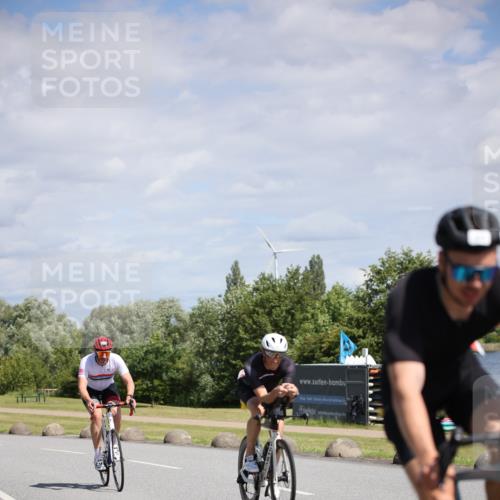 16.06.2024 - 26. Vierlanden-Triathlon Jannik Wohlers http://msf.ph/oto/6294912 16.06.2024 11:37:00 Radfahren 40, 42, 113, 131, 152, 173, 250, 262 meine-sportfotos.de