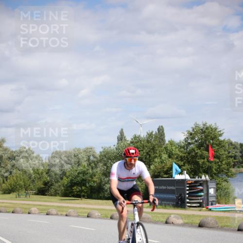 16.06.2024 - 26. Vierlanden-Triathlon Jannik Wohlers http://msf.ph/oto/6294977 16.06.2024 11:37:01 Radfahren 40, 42, 113, 131, 173, 231, 250, 262 meine-sportfotos.de