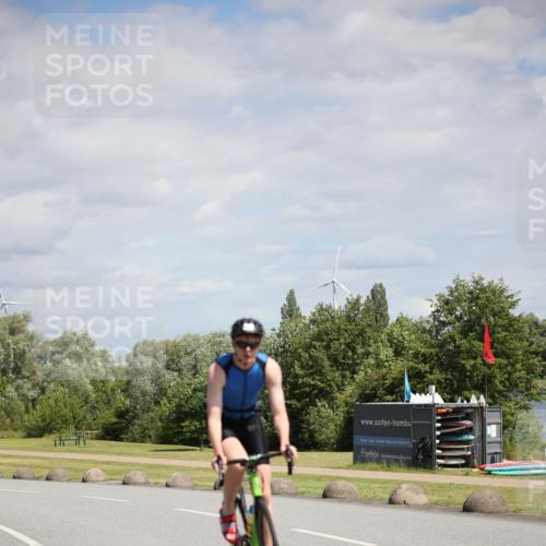 16.06.2024 - 26. Vierlanden-Triathlon Jannik Wohlers http://msf.ph/oto/6295011 16.06.2024 11:37:04 Radfahren 40, 113, 131, 173, 231, 250, 262 meine-sportfotos.de