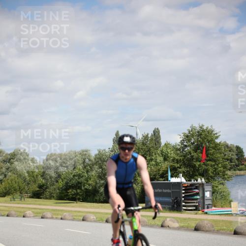 16.06.2024 - 26. Vierlanden-Triathlon Jannik Wohlers http://msf.ph/oto/6295032 16.06.2024 11:37:04 Radfahren 40, 113, 131, 173, 231, 250, 262 meine-sportfotos.de