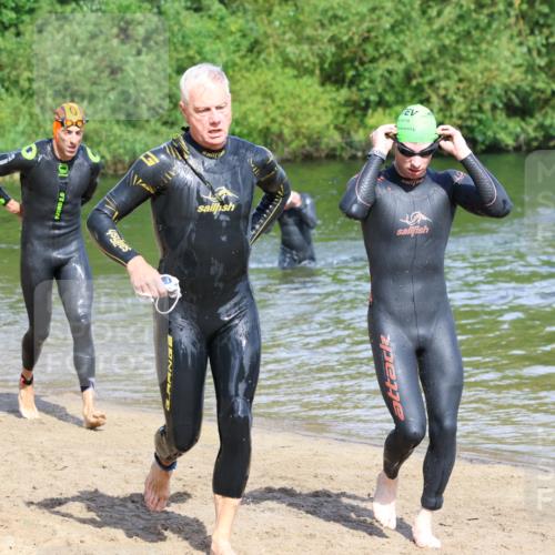 16.06.2024 - 26. Vierlanden-Triathlon Strokosch-Dieckow http://msf.ph/oto/6295042 16.06.2024 09:39:08 Schwimmen 26, 30, 31, 57, 69, 83, 90, 26, 30, 31, 57, 69, 83, 90 meine-sportfotos.de