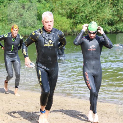 16.06.2024 - 26. Vierlanden-Triathlon Strokosch-Dieckow http://msf.ph/oto/6295054 16.06.2024 09:39:08 Schwimmen 26, 30, 31, 57, 69, 83, 90, 26, 30, 31, 57, 69, 83, 90 meine-sportfotos.de