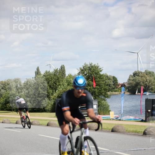 16.06.2024 - 26. Vierlanden-Triathlon Jannik Wohlers http://msf.ph/oto/6295092 16.06.2024 11:37:13 Radfahren 13, 321, 331, 352 meine-sportfotos.de