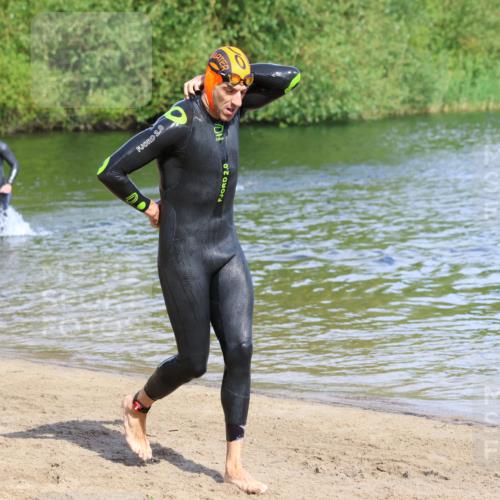 16.06.2024 - 26. Vierlanden-Triathlon Strokosch-Dieckow http://msf.ph/oto/6295115 16.06.2024 09:39:10 Schwimmen 26, 30, 31, 57, 69, 83, 90, 26, 30, 31, 57, 69, 83, 90 meine-sportfotos.de