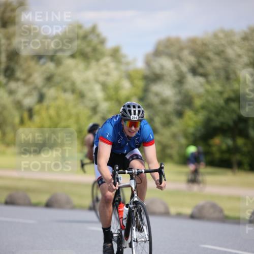 16.06.2024 - 26. Vierlanden-Triathlon Jannik Wohlers http://msf.ph/oto/6295170 16.06.2024 11:37:22 Radfahren 6, 50, 133, 294, 310, 352 meine-sportfotos.de