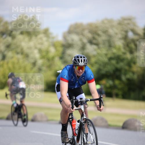 16.06.2024 - 26. Vierlanden-Triathlon Jannik Wohlers http://msf.ph/oto/6295195 16.06.2024 11:37:22 Radfahren 6, 50, 133, 294, 310, 352 meine-sportfotos.de