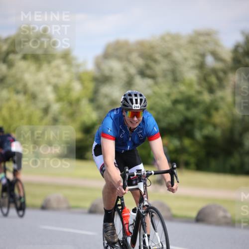 16.06.2024 - 26. Vierlanden-Triathlon Jannik Wohlers http://msf.ph/oto/6295202 16.06.2024 11:37:22 Radfahren 6, 50, 133, 294, 310, 352 meine-sportfotos.de