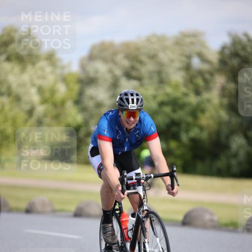 16.06.2024 - 26. Vierlanden-Triathlon Jannik Wohlers http://msf.ph/oto/6295206 16.06.2024 11:37:23 Radfahren 6, 50, 133, 233, 294, 310, 335, 352 meine-sportfotos.de
