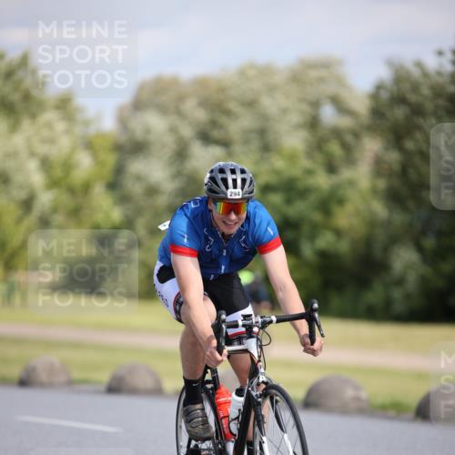 16.06.2024 - 26. Vierlanden-Triathlon Jannik Wohlers http://msf.ph/oto/6295209 16.06.2024 11:37:23 Radfahren 6, 50, 133, 233, 294, 310, 335, 352 meine-sportfotos.de