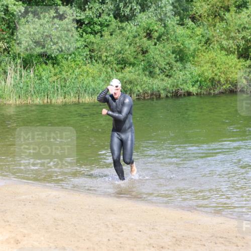 16.06.2024 - 26. Vierlanden-Triathlon Strokosch-Dieckow http://msf.ph/oto/6295213 16.06.2024 09:39:14 Schwimmen 26, 31, 57, 69, 83, 90, 164, 26, 31, 57, 69, 83, 90, 164 meine-sportfotos.de