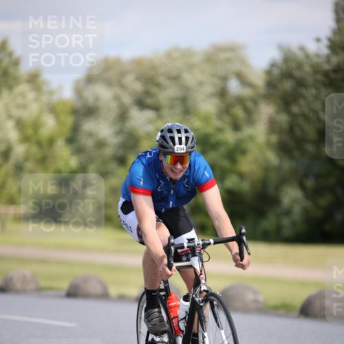 16.06.2024 - 26. Vierlanden-Triathlon Jannik Wohlers http://msf.ph/oto/6295214 16.06.2024 11:37:23 Radfahren 6, 50, 133, 233, 294, 310, 335, 352 meine-sportfotos.de