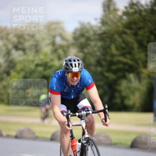 16.06.2024 - 26. Vierlanden-Triathlon Jannik Wohlers http://msf.ph/oto/6295228 16.06.2024 11:37:23 Radfahren 6, 50, 133, 233, 294, 310, 335, 352 meine-sportfotos.de