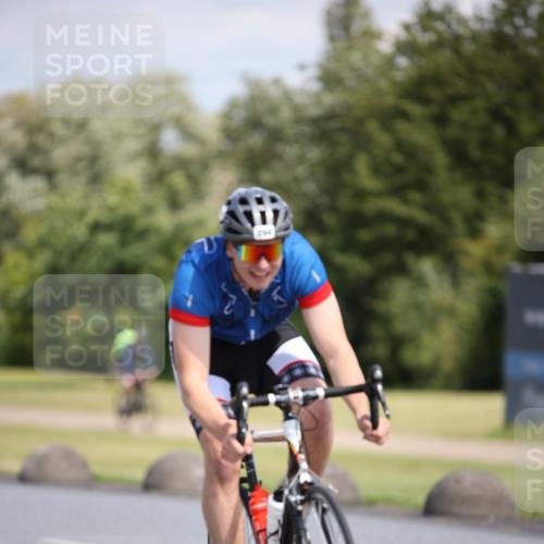 16.06.2024 - 26. Vierlanden-Triathlon Jannik Wohlers http://msf.ph/oto/6295232 16.06.2024 11:37:23 Radfahren 6, 50, 133, 233, 294, 310, 335, 352 meine-sportfotos.de