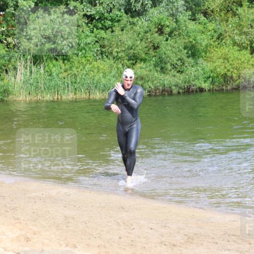 16.06.2024 - 26. Vierlanden-Triathlon Strokosch-Dieckow http://msf.ph/oto/6295248 16.06.2024 09:39:14 Schwimmen 26, 31, 57, 69, 83, 90, 164, 26, 31, 57, 69, 83, 90, 164 meine-sportfotos.de
