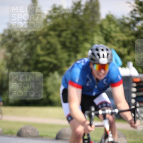 16.06.2024 - 26. Vierlanden-Triathlon Jannik Wohlers http://msf.ph/oto/6295261 16.06.2024 11:37:23 Radfahren 6, 50, 133, 233, 294, 310, 335, 352 meine-sportfotos.de