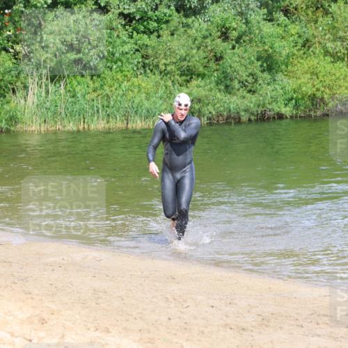 16.06.2024 - 26. Vierlanden-Triathlon Strokosch-Dieckow http://msf.ph/oto/6295266 16.06.2024 09:39:14 Schwimmen 26, 31, 57, 69, 83, 90, 164, 26, 31, 57, 69, 83, 90, 164 meine-sportfotos.de