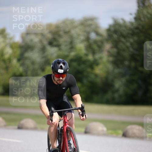 16.06.2024 - 26. Vierlanden-Triathlon Jannik Wohlers http://msf.ph/oto/6295281 16.06.2024 11:37:25 Radfahren 6, 50, 133, 233, 294, 310, 335 meine-sportfotos.de