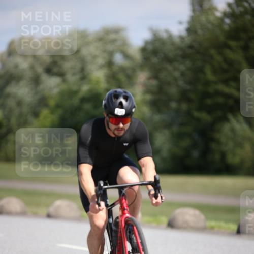 16.06.2024 - 26. Vierlanden-Triathlon Jannik Wohlers http://msf.ph/oto/6295363 16.06.2024 11:37:25 Radfahren 6, 50, 133, 233, 294, 310, 335 meine-sportfotos.de