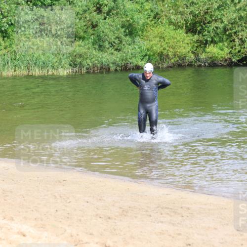 16.06.2024 - 26. Vierlanden-Triathlon Strokosch-Dieckow http://msf.ph/oto/6295411 16.06.2024 09:39:23 Schwimmen 31, 57, 164, 1278, 31, 57, 164, 1278 meine-sportfotos.de