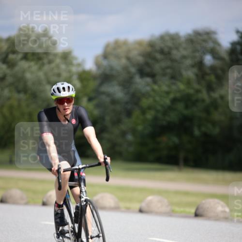 16.06.2024 - 26. Vierlanden-Triathlon Jannik Wohlers http://msf.ph/oto/6295460 16.06.2024 11:37:27 Radfahren 6, 133, 233, 265, 294, 310, 326, 335 meine-sportfotos.de