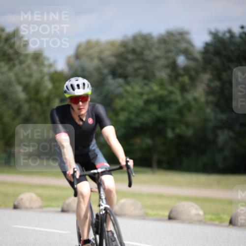 16.06.2024 - 26. Vierlanden-Triathlon Jannik Wohlers http://msf.ph/oto/6295473 16.06.2024 11:37:27 Radfahren 6, 133, 233, 265, 294, 310, 326, 335 meine-sportfotos.de