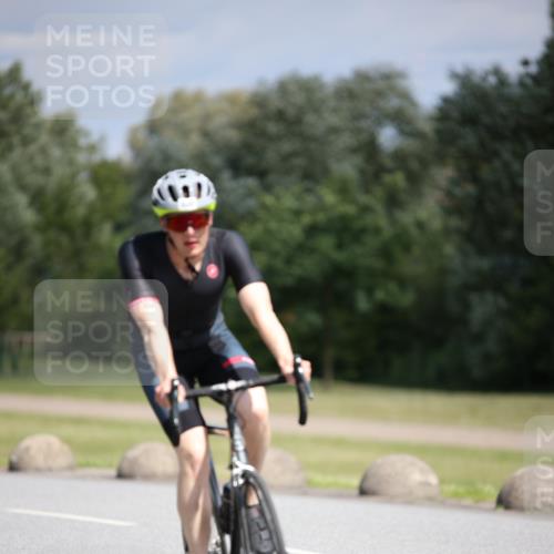 16.06.2024 - 26. Vierlanden-Triathlon Jannik Wohlers http://msf.ph/oto/6295477 16.06.2024 11:37:27 Radfahren 6, 133, 233, 265, 294, 310, 326, 335 meine-sportfotos.de