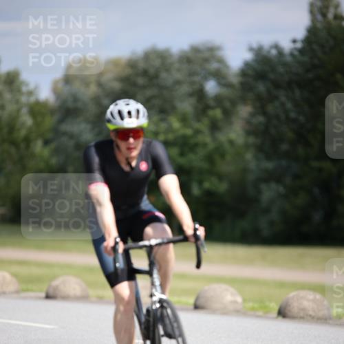 16.06.2024 - 26. Vierlanden-Triathlon Jannik Wohlers http://msf.ph/oto/6295482 16.06.2024 11:37:28 Radfahren 133, 233, 265, 294, 310, 326, 335 meine-sportfotos.de