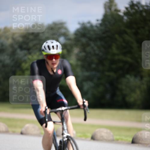16.06.2024 - 26. Vierlanden-Triathlon Jannik Wohlers http://msf.ph/oto/6295495 16.06.2024 11:37:28 Radfahren 133, 233, 265, 294, 310, 326, 335 meine-sportfotos.de