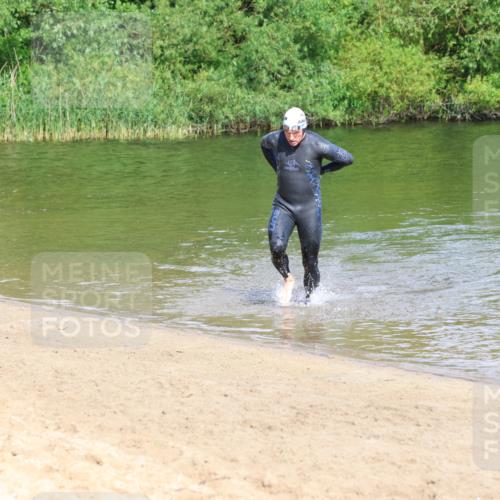 16.06.2024 - 26. Vierlanden-Triathlon Strokosch-Dieckow http://msf.ph/oto/6295510 16.06.2024 09:39:24 Schwimmen 31, 57, 164, 1278, 31, 57, 164, 1278 meine-sportfotos.de