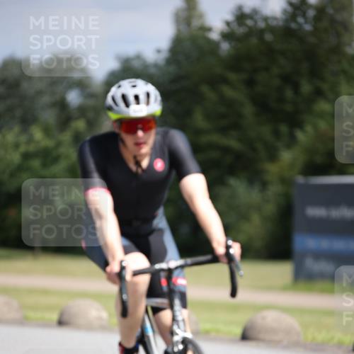 16.06.2024 - 26. Vierlanden-Triathlon Jannik Wohlers http://msf.ph/oto/6295515 16.06.2024 11:37:28 Radfahren 133, 233, 265, 294, 310, 326, 335 meine-sportfotos.de