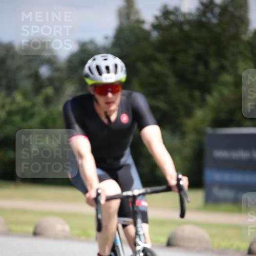 16.06.2024 - 26. Vierlanden-Triathlon Jannik Wohlers http://msf.ph/oto/6295520 16.06.2024 11:37:28 Radfahren 133, 233, 265, 294, 310, 326, 335 meine-sportfotos.de