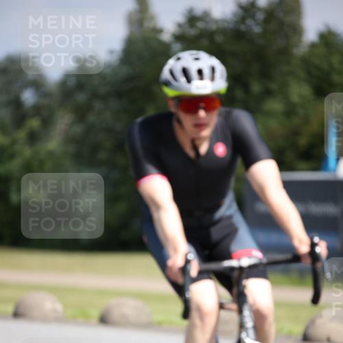 16.06.2024 - 26. Vierlanden-Triathlon Jannik Wohlers http://msf.ph/oto/6295541 16.06.2024 11:37:28 Radfahren 133, 233, 265, 294, 310, 326, 335 meine-sportfotos.de