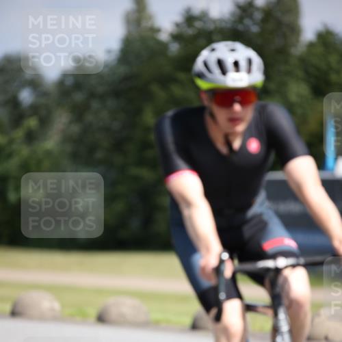 16.06.2024 - 26. Vierlanden-Triathlon Jannik Wohlers http://msf.ph/oto/6295548 16.06.2024 11:37:28 Radfahren 133, 233, 265, 294, 310, 326, 335 meine-sportfotos.de