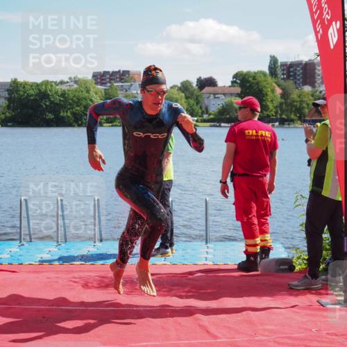 16.06.2024 - 7 Türme Triathlon KatJ http://msf.ph/oto/6295586 16.06.2024 11:06:19 Schwimmen  meine-sportfotos.de