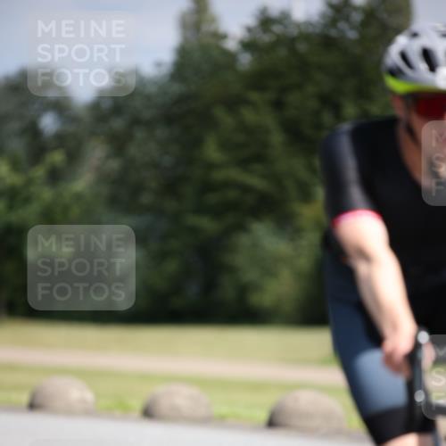 16.06.2024 - 26. Vierlanden-Triathlon Jannik Wohlers http://msf.ph/oto/6295594 16.06.2024 11:37:28 Radfahren 133, 233, 265, 294, 310, 326, 335 meine-sportfotos.de