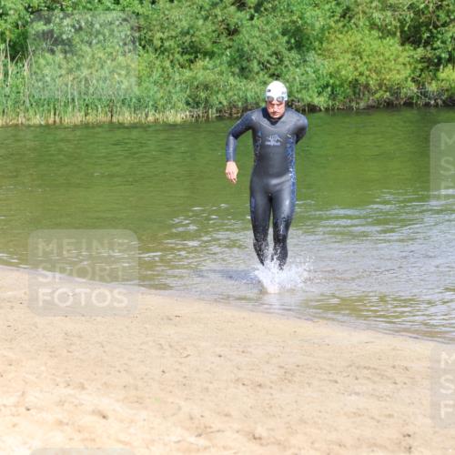 16.06.2024 - 26. Vierlanden-Triathlon Strokosch-Dieckow http://msf.ph/oto/6295620 16.06.2024 09:39:25 Schwimmen 164, 1278, 164, 1278 meine-sportfotos.de