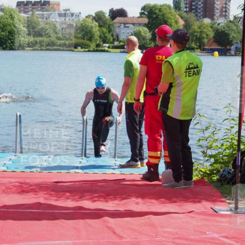 16.06.2024 - 7 Türme Triathlon KatJ http://msf.ph/oto/6295630 16.06.2024 11:07:47 Schwimmen 10, 31 meine-sportfotos.de