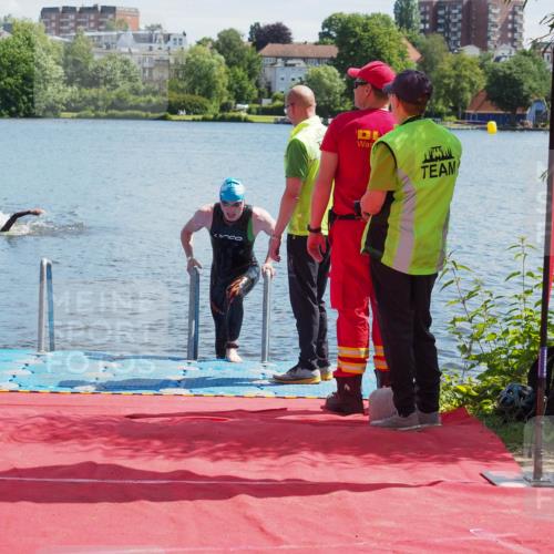 16.06.2024 - 7 Türme Triathlon KatJ http://msf.ph/oto/6295643 16.06.2024 11:07:47 Schwimmen 10, 31 meine-sportfotos.de