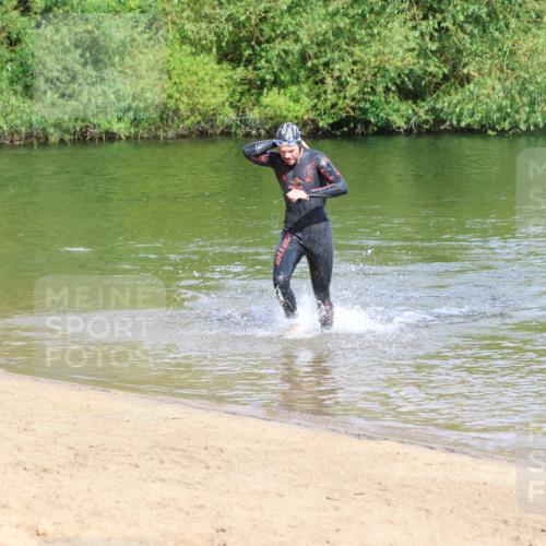 16.06.2024 - 26. Vierlanden-Triathlon Strokosch-Dieckow http://msf.ph/oto/6295676 16.06.2024 09:39:38 Schwimmen 105, 1278, 105, 1278 meine-sportfotos.de