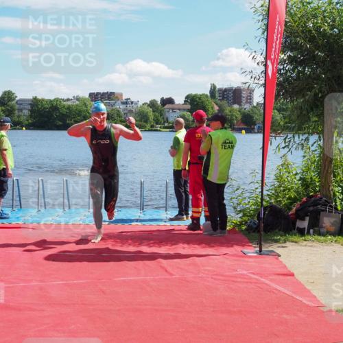 16.06.2024 - 7 Türme Triathlon KatJ http://msf.ph/oto/6295687 16.06.2024 11:07:50 Schwimmen 10, 31 meine-sportfotos.de