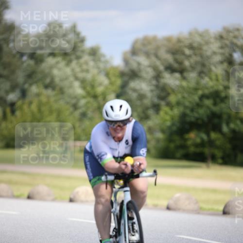16.06.2024 - 26. Vierlanden-Triathlon Jannik Wohlers http://msf.ph/oto/6295703 16.06.2024 11:37:32 Radfahren 8, 206, 223, 233, 265, 310, 326, 333, 335, 535 meine-sportfotos.de