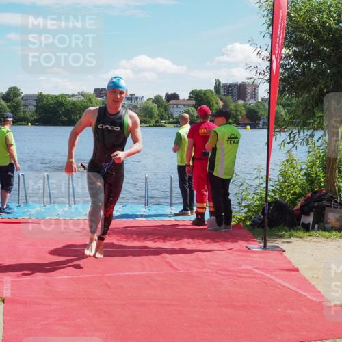 16.06.2024 - 7 Türme Triathlon KatJ http://msf.ph/oto/6295715 16.06.2024 11:07:50 Schwimmen 10, 31 meine-sportfotos.de