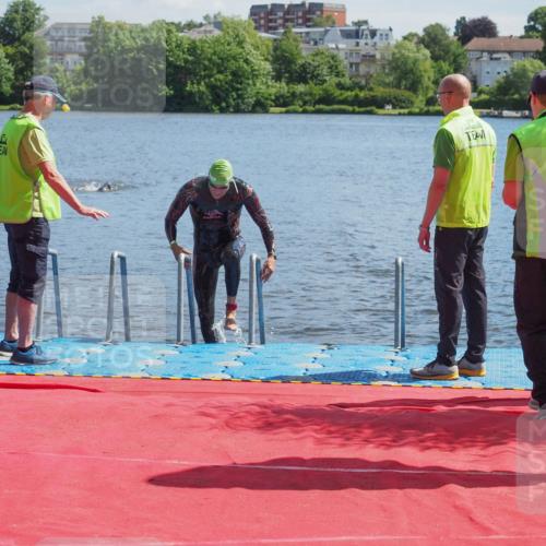 16.06.2024 - 7 Türme Triathlon KatJ http://msf.ph/oto/6295768 16.06.2024 11:08:06 Schwimmen 10, 208, 245 meine-sportfotos.de