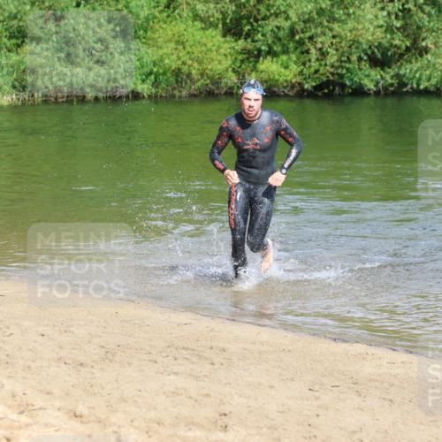 16.06.2024 - 26. Vierlanden-Triathlon Strokosch-Dieckow http://msf.ph/oto/6295772 16.06.2024 09:39:39 Schwimmen 105, 1278, 105, 1278 meine-sportfotos.de