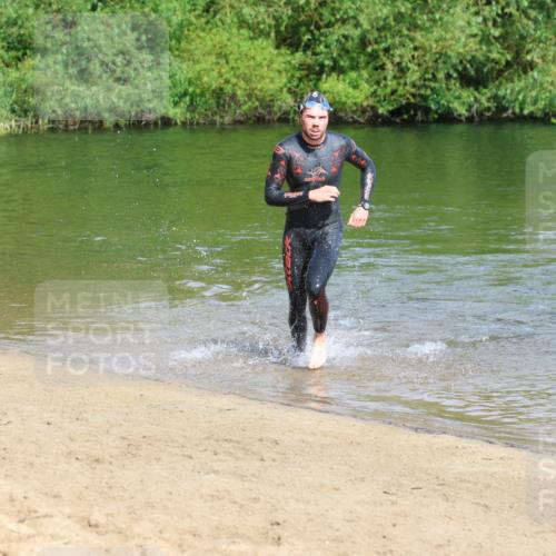 16.06.2024 - 26. Vierlanden-Triathlon Strokosch-Dieckow http://msf.ph/oto/6295794 16.06.2024 09:39:39 Schwimmen 105, 1278, 105, 1278 meine-sportfotos.de