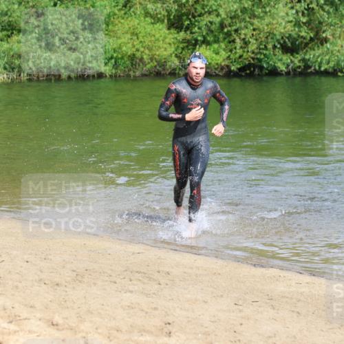 16.06.2024 - 26. Vierlanden-Triathlon Strokosch-Dieckow http://msf.ph/oto/6295824 16.06.2024 09:39:39 Schwimmen 105, 1278, 105, 1278 meine-sportfotos.de