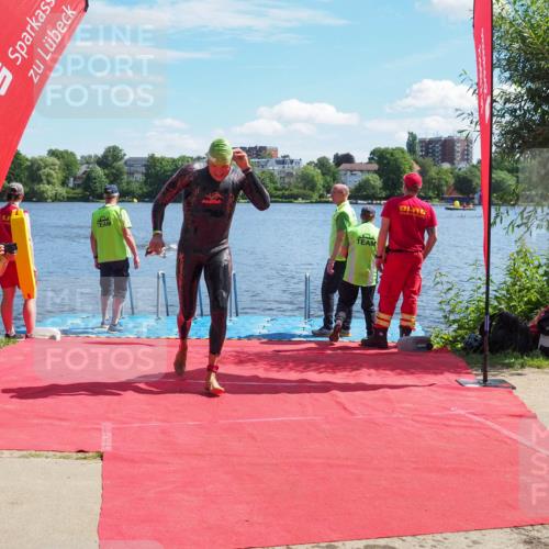 16.06.2024 - 7 Türme Triathlon KatJ http://msf.ph/oto/6295839 16.06.2024 11:08:10 Schwimmen 10, 208, 245 meine-sportfotos.de